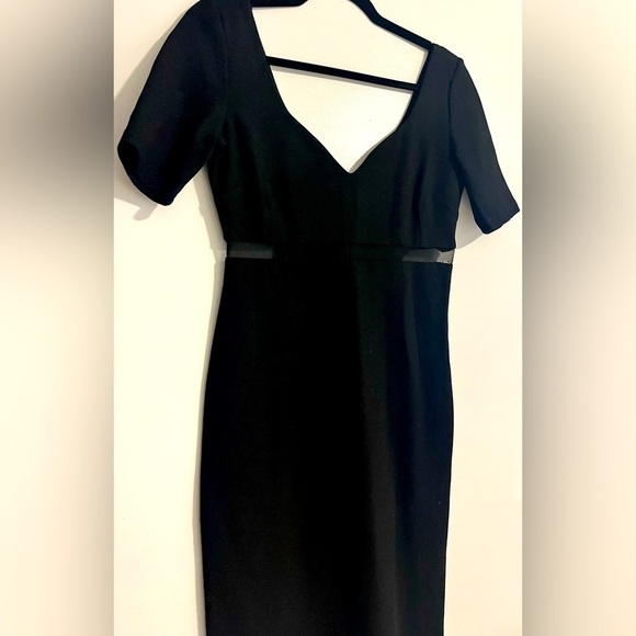 Nwot Olivaceous Double V Mesh Cocktail Dress - Size Medium - Picture 2 of 6